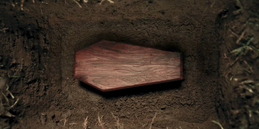 Mujer 'dio a luz' dentro de su ataúd 10 días después de morir
