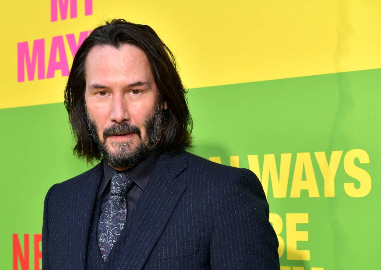 Keanu Reeves solicita orden de restricción tras ser acosado en su casa
