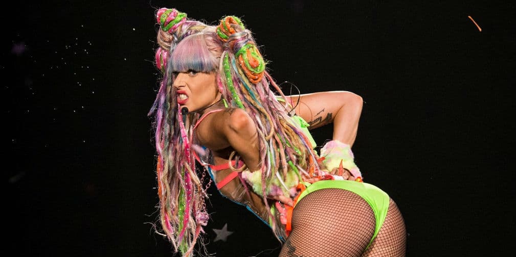 2. Lady Gaga: No tiene sexo para que no le roben la energía. Gracias a la abstinencia conserva su creatividad.