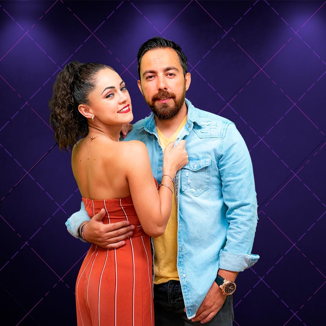 Jessica Segura y Adrián Pous: Se conocieron hace más de 10 años en un viaje a Acapulco por amigos en común, se dejaron de ver, ella se casó y después se divorció. Se reencuentró con Adrián en un antro donde él actualmente trabaja. Empezaron a platicar sobre la historia de cada uno y después de varias veces en las que Jessica visitó el lugar de trabajo de Adrián, este la invitó a salir y fue así como todo comenzó.