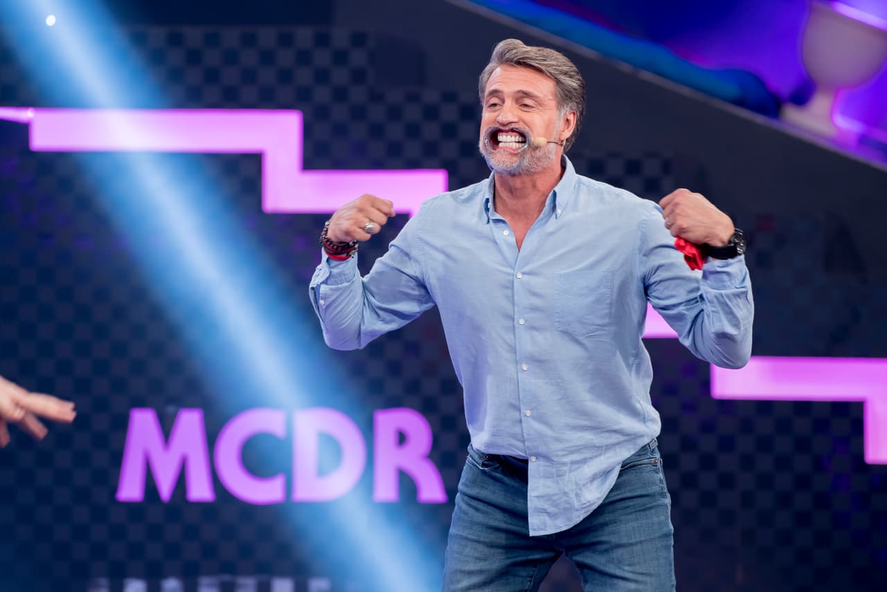 Capítulo: Juan Soler usa la actuación para divertirte en 'Me Caigo de Risa'
