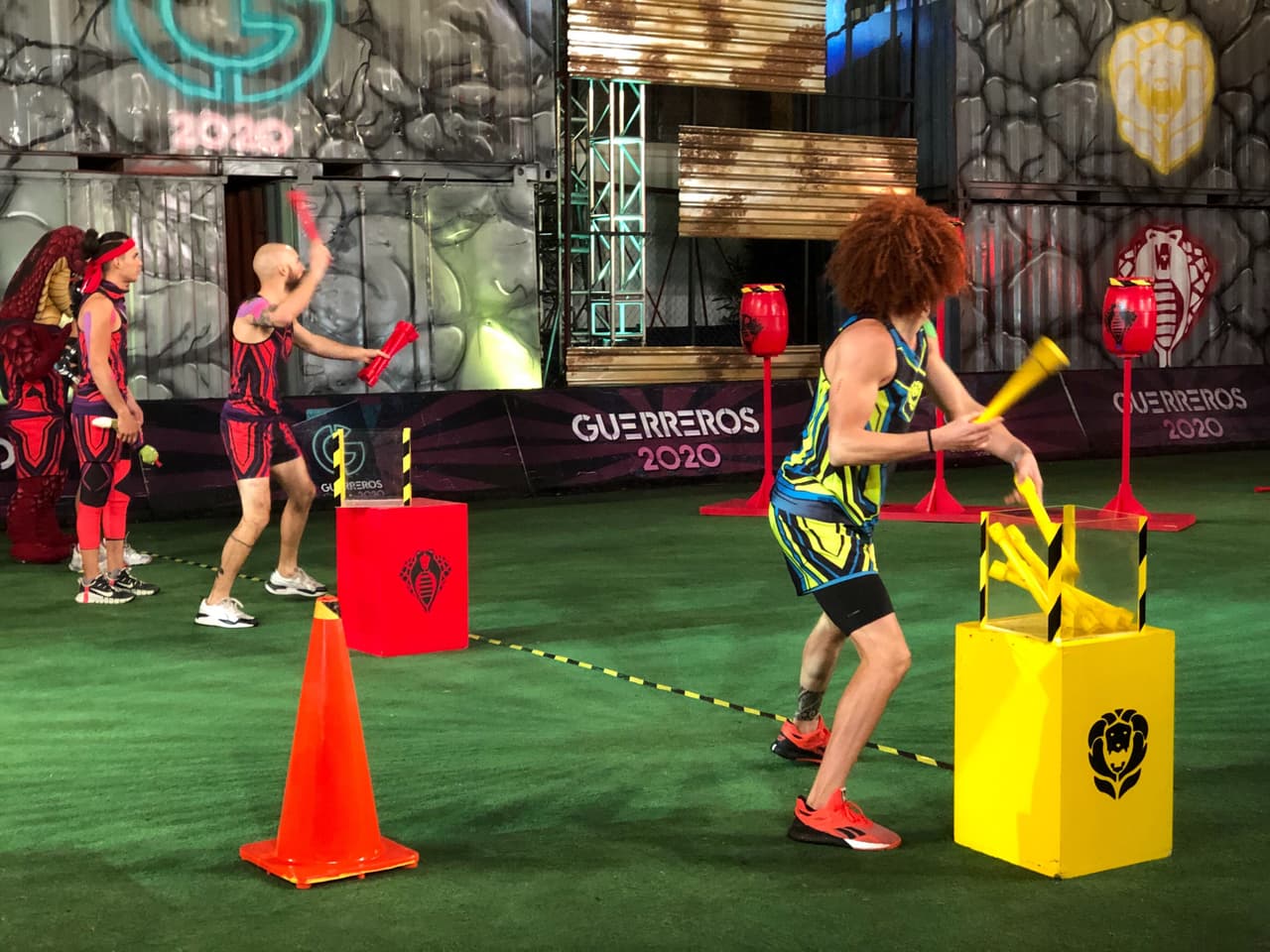 Estefanía y Potro abrieron el marcador al ganarle a Cyntia y Agustín en el circuito de velocidad. Yann le ganó a Jeff. Ella y Nicola perdieron contra Macky y Brandon. Cobras volvió a ganar gracias a Luciana y Nano frente a Reno y Sebastián. Montu le robó el triunfo a Jorge. El Tarzan se cayó bajando y Cobras sumó 100 puntos.