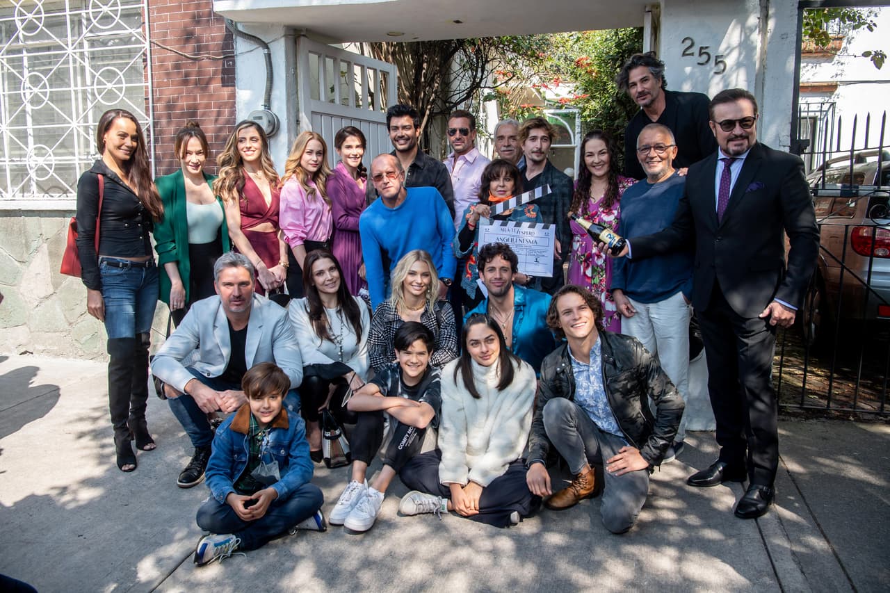 Angelli Nesma inicia grabaciones en CDMX