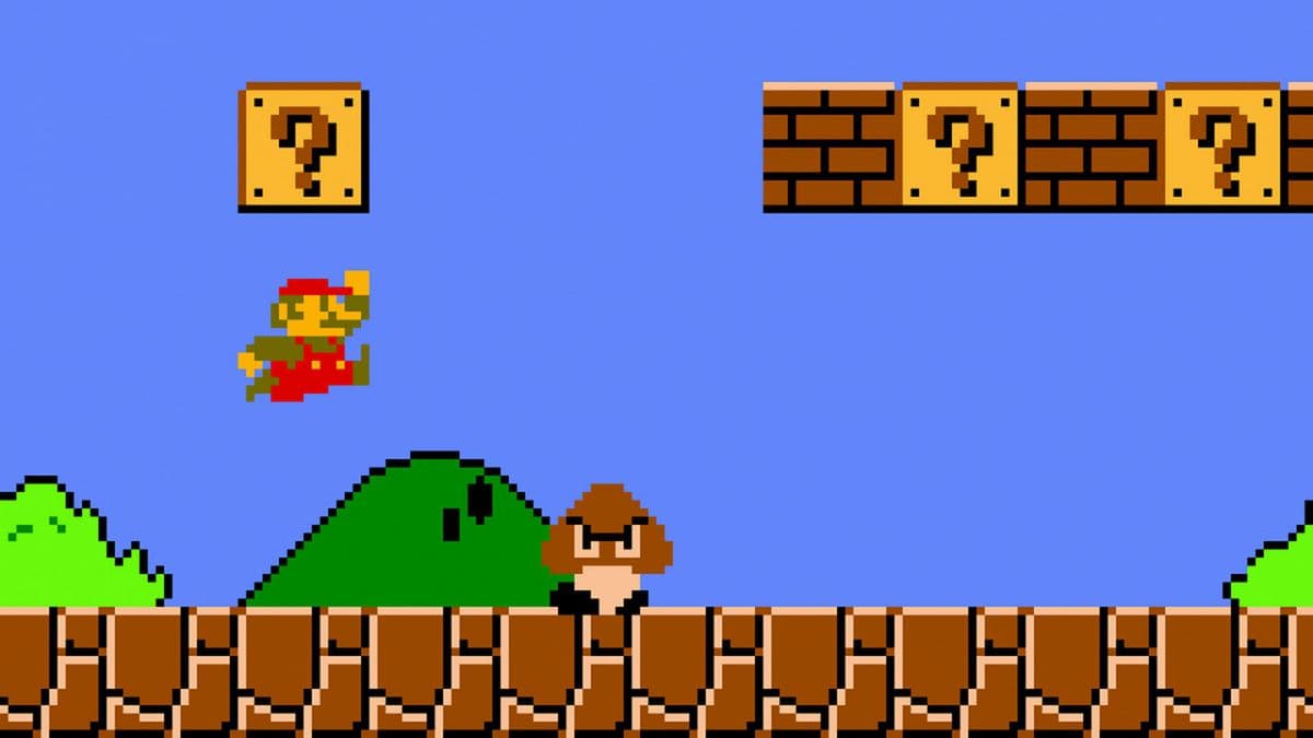En 1985 fracasos de empresas como Atari dejaron moribundo el gaming en Estados Unidos. Sin embargo Nintendo adaptó al mercado su consola y la lanzó como Nintendo Entertainment System. Pero el hit se redondeó con Super Mario Bros.