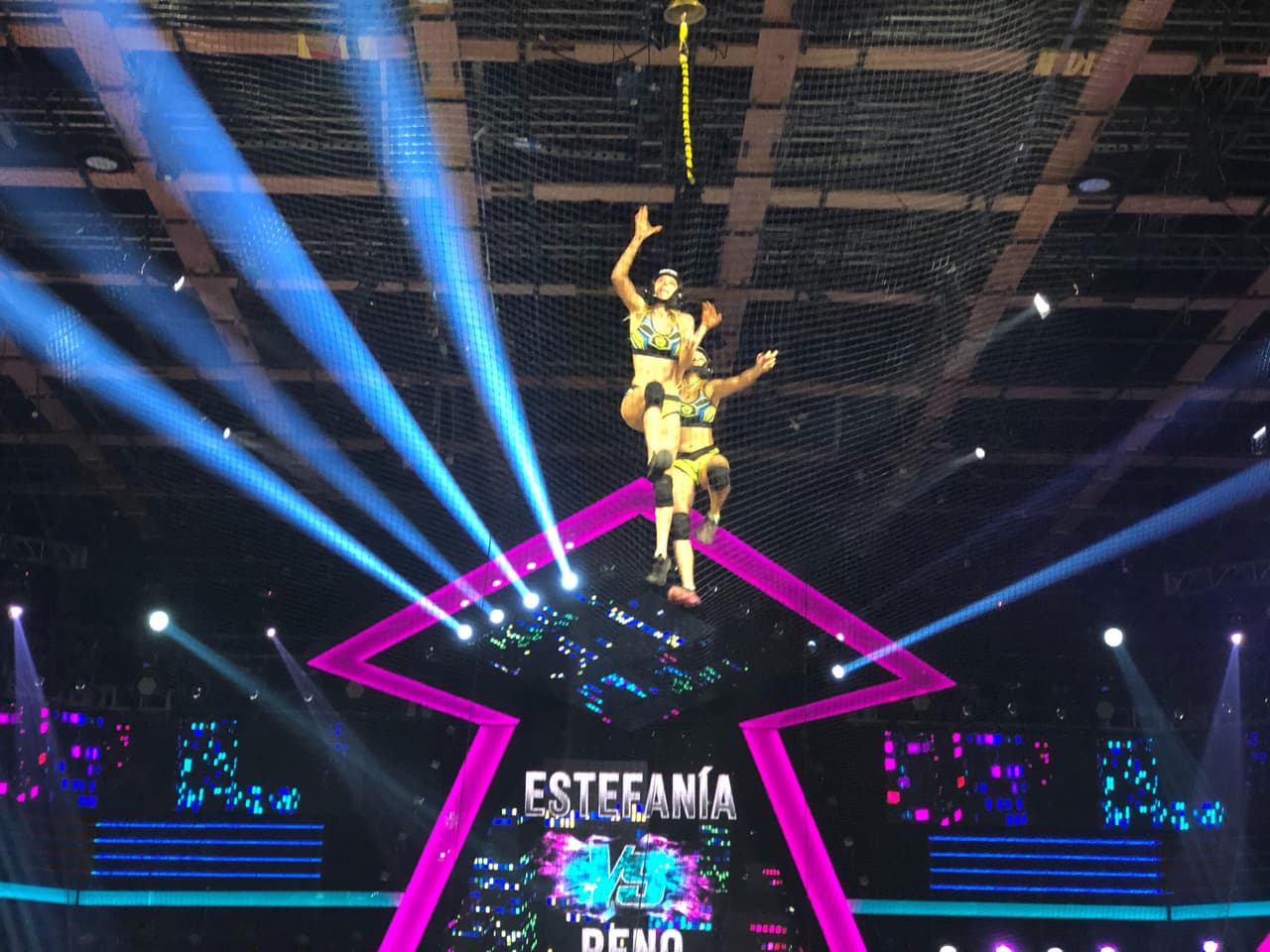 Esta noche, Estefanía y Sebastián ganaron a Reno y Jeff respectivamente en Red Inclinada, sumando un punto que se tomará en cuenta hasta el próximo jueves y saber quién es el mejor guerrero de la competencia.