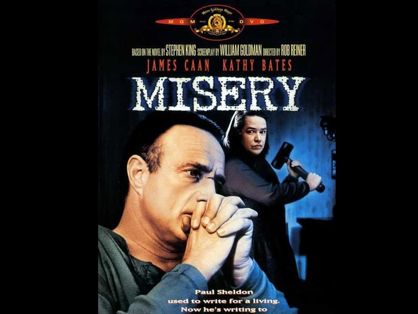 Hablando de otra adaptación de las novelas de Stephen King, una serie sobre ‘Misery’ (1990) podría abordar a profundidad la enfermiza relación que entabló Annie Wilkes con el escritor Paul Sheldon, ¿lo recuerdas?