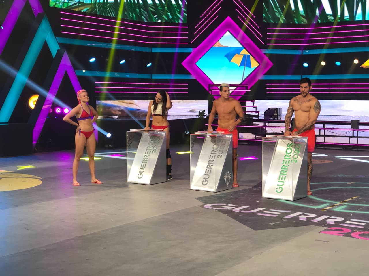 Y en la otra ronda del mismo juego, Dariana le ganó a Guty.