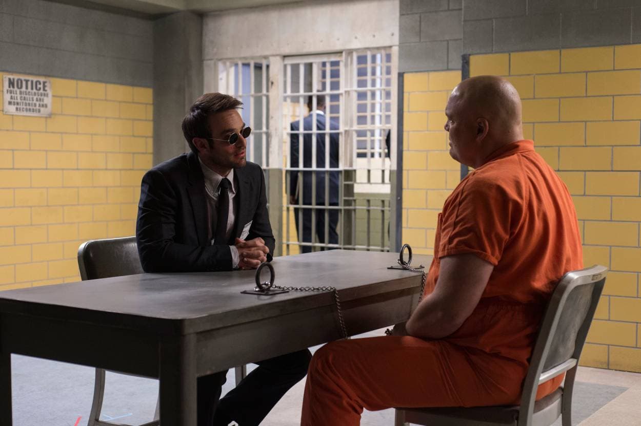 Hawkeye: Último episodio podría responder gran incógnita entre Daredevil y Kingpin