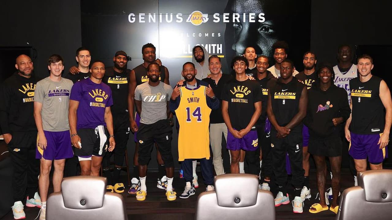 Will Smith hace una función especial de ‘Emancipation’ para los Lakers