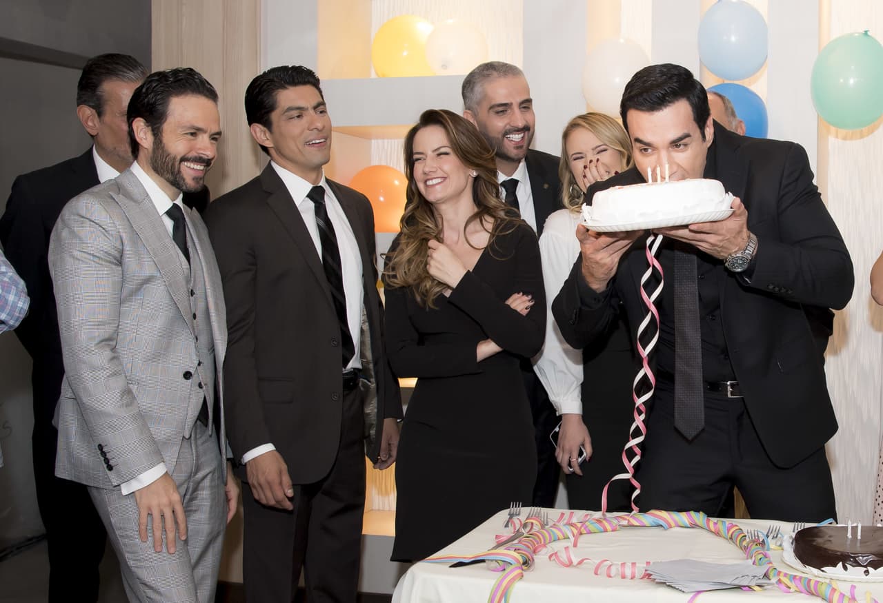 'Por amar sin ley' festeja cumpleaños de David Zepeda