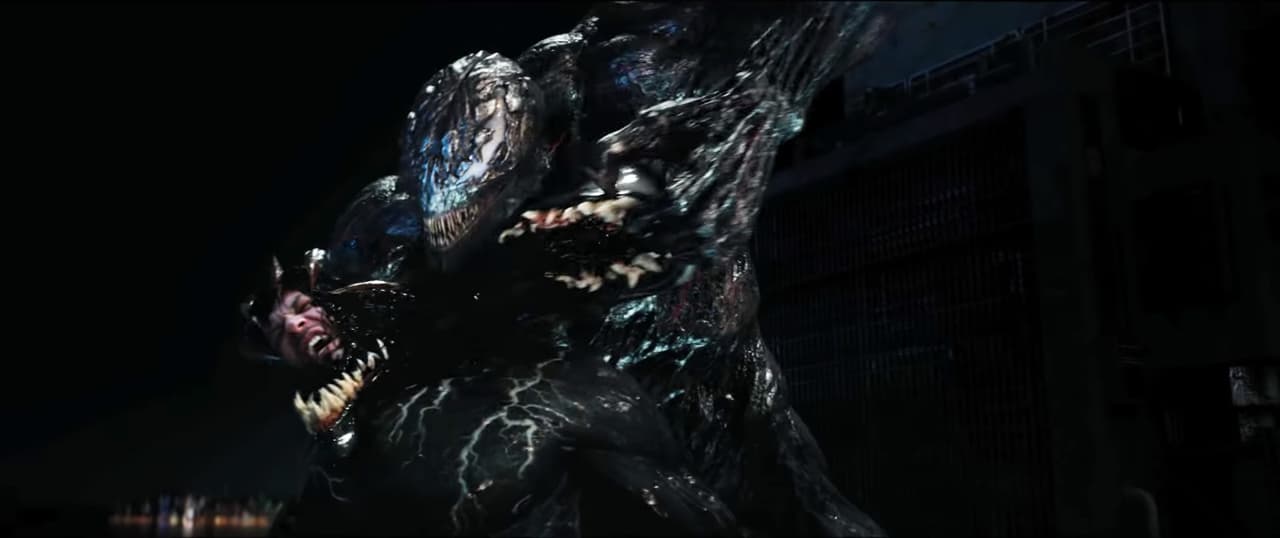 Tráiler de Venom nos muestra su duelo con Riot