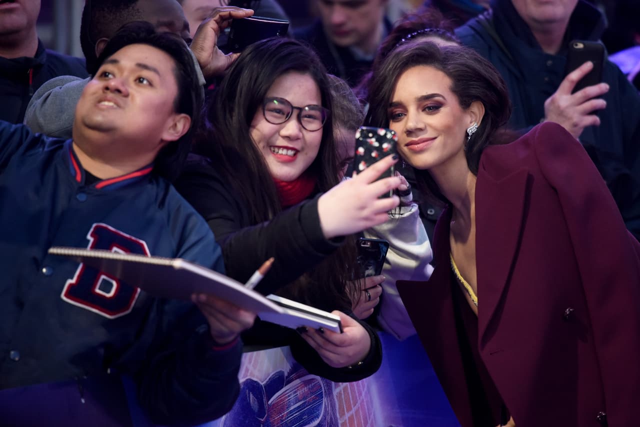Le encantan las cosas de fantasía desde su infancia, por ello le gusta participar en filmes con este elemento, como ‘Ready Player One’. “La idea de la ciencia ficción, la mitología y la creación de un mundo es mi cosa favorita. Me encanta la realidad de los dramas y jugar con eso, pero poder empezar desde cero, construir completamente el personaje y este mundo, me encanta”, precisó.