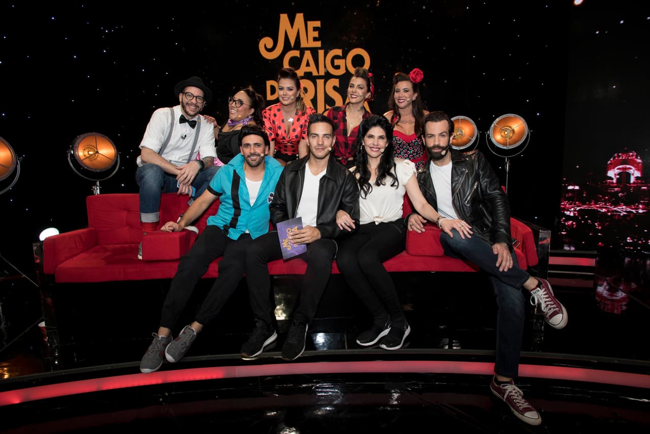 La foto de los invitados con toda la Familia Disfuncional