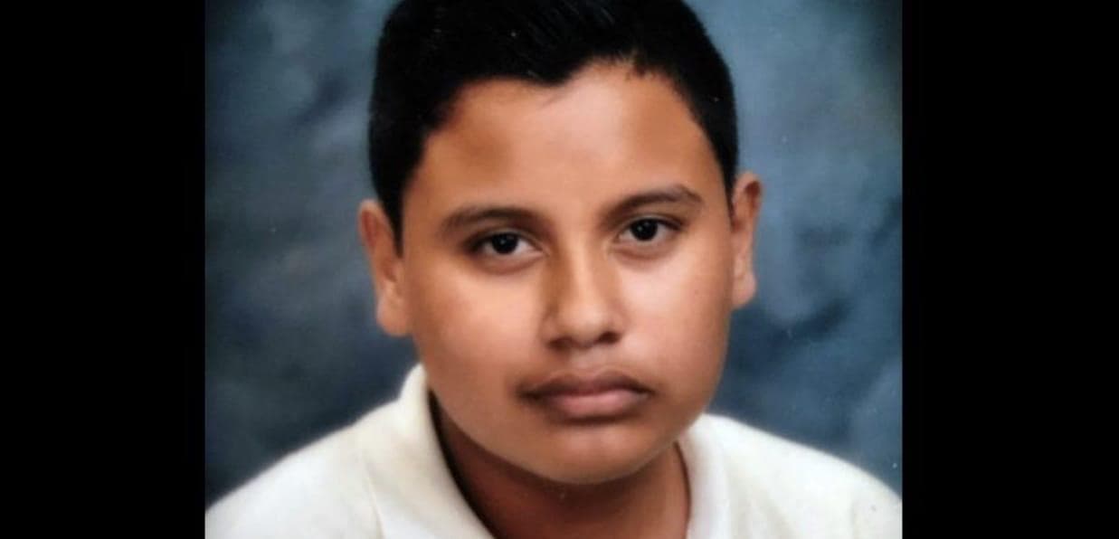 Germán Ruiz era un joven de 15 años que fue asesinado durante el asalto a la tienda donde trabajaba en Colima. Esto pese a no oponer resistencia.