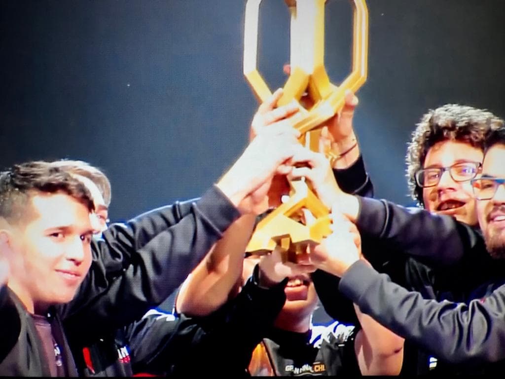 Infinity Campeón