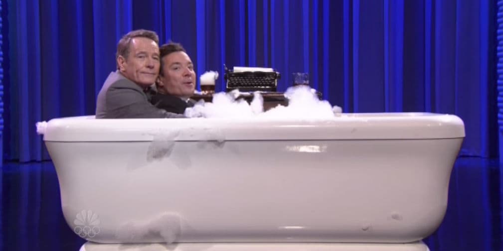 Bryan Cranston ofrece 'húmeda' entrevista