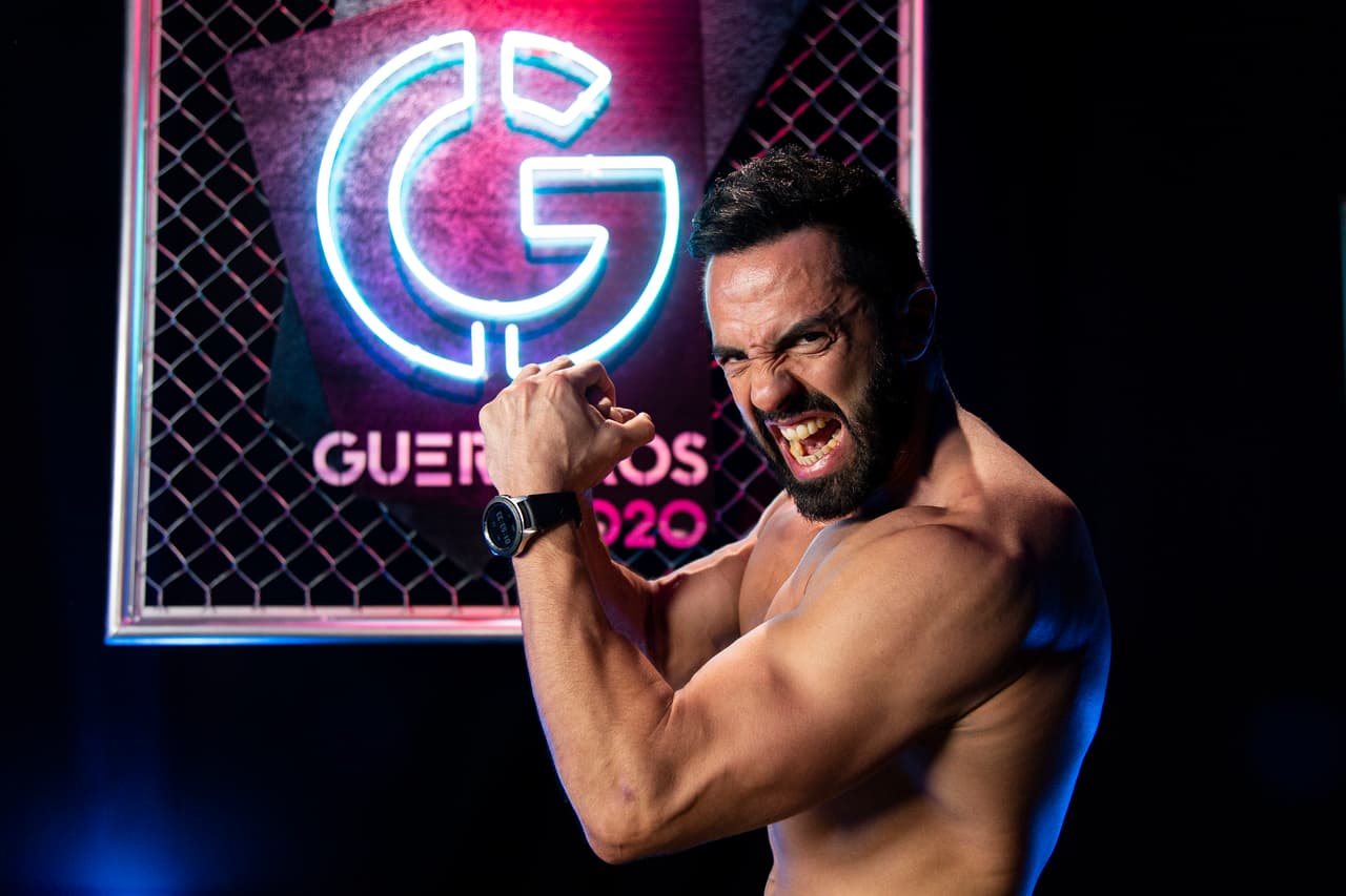 Es un hombre que, a través de su físico, se ha ganado el aprecio de público femenino.