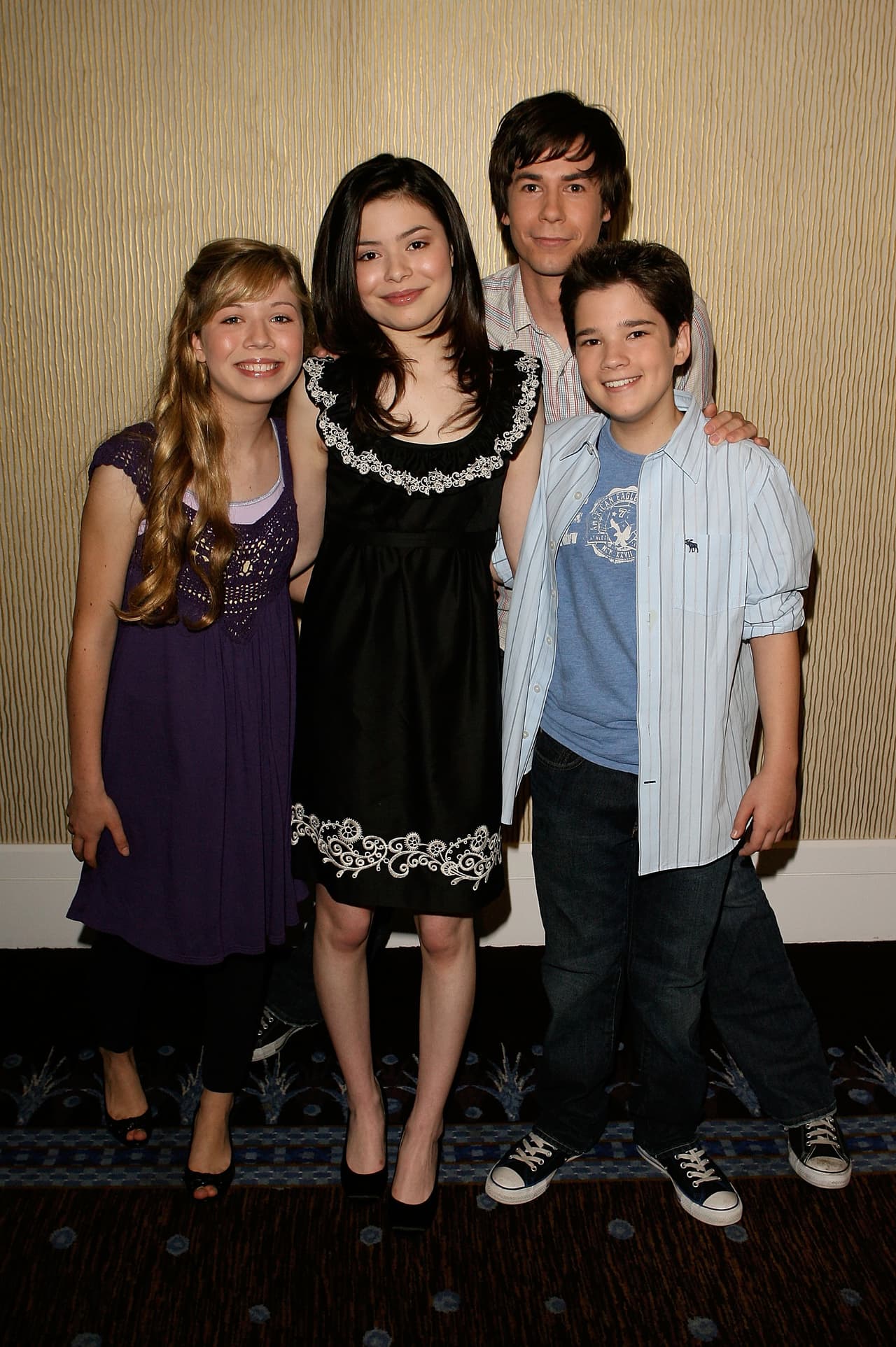 En 2007, el actor consiguió el papel de Freddie en ‘iCarly’, participando en 93 episodios en total, además de la película ‘iCarly en Japón’ en 2008.
