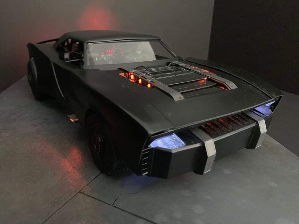 ¡Santas mayonesas! Batman se renueva y este es su nuevo bati-traje