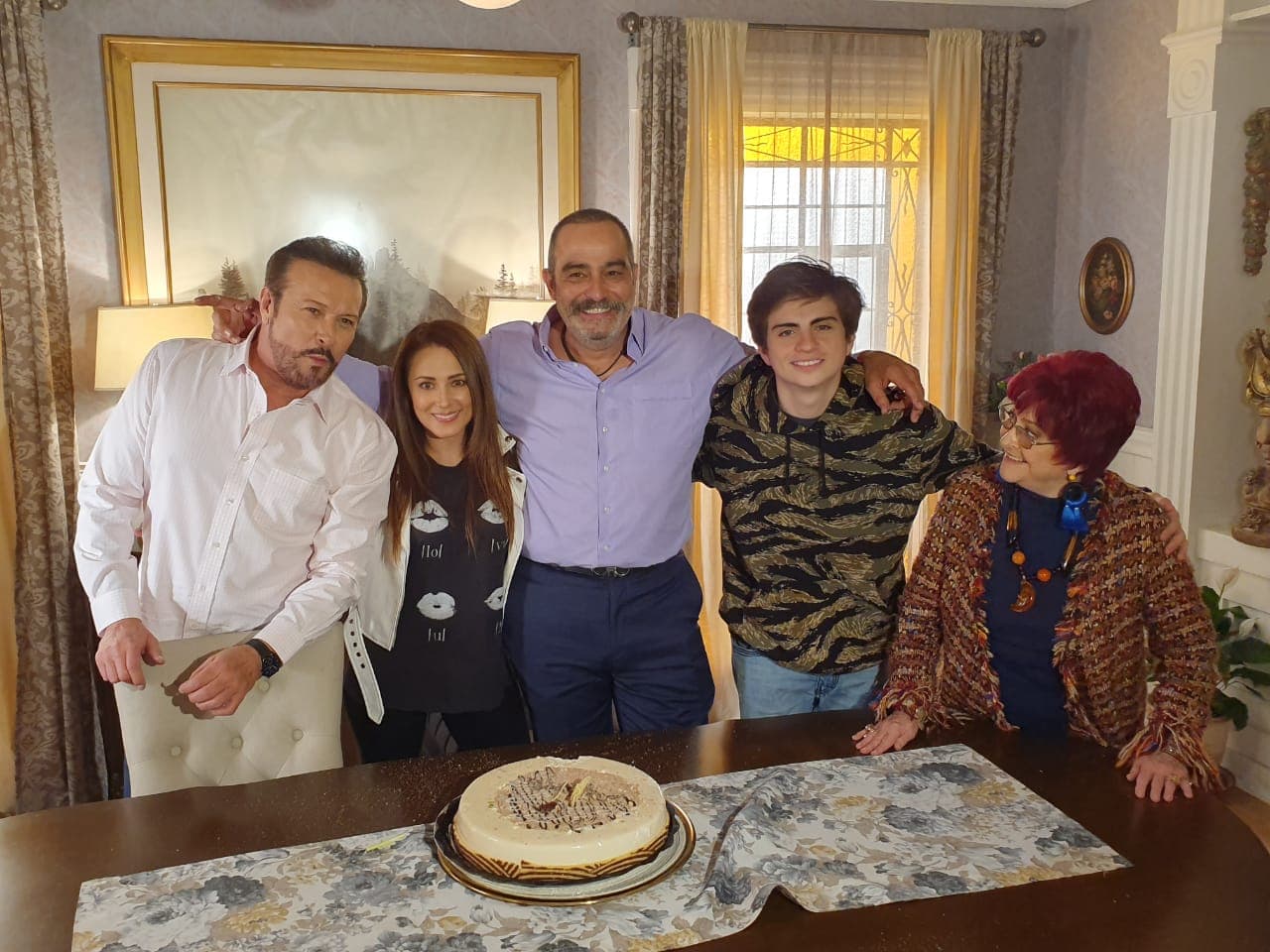 Cita a Ciegas celebra cumpleaños de Omar Fierro