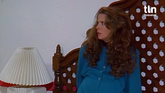 Rosalía le da tremenda desgreñada a Vilma en 'Cuna de Lobos'