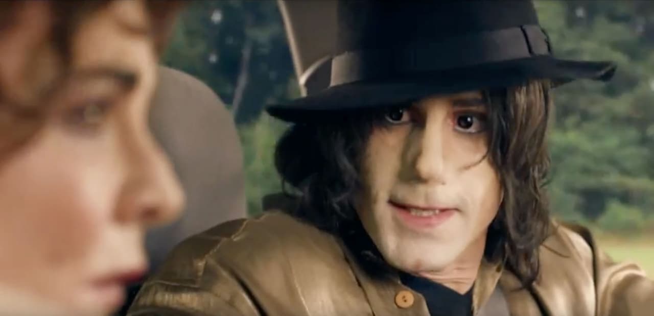 En la serie 'Urban Myths' el actor Joseph Fiennes le da vida a Michael Jackson. Ni a los espectadores ni a los familiares de Jackson les pareció la idea.