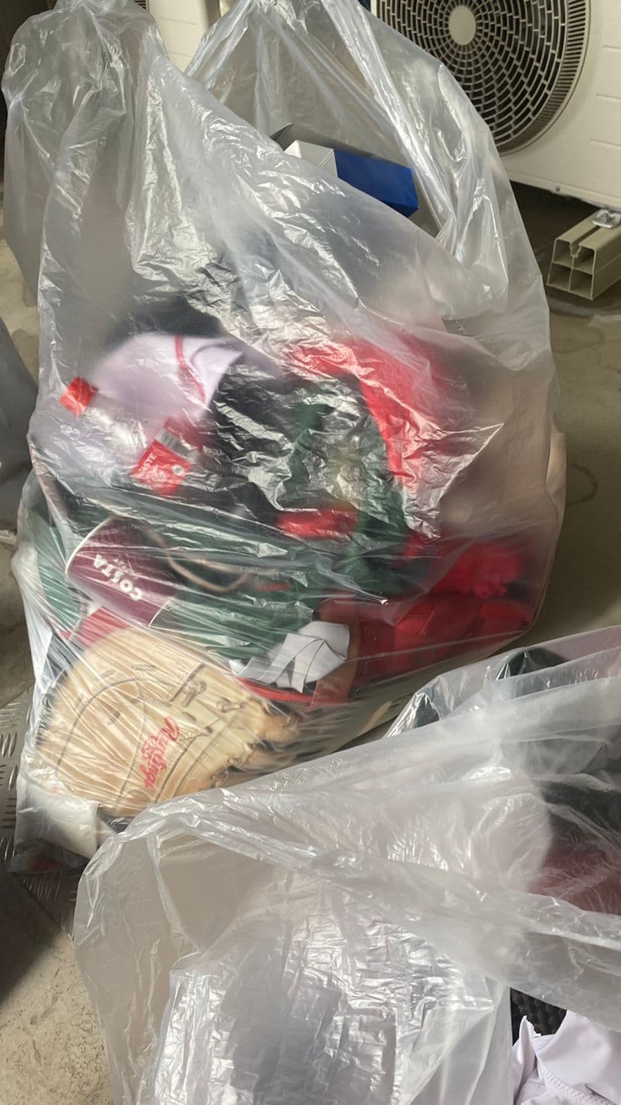 Los uniformes fueron encontrados en la basura de la Villa Olímpica