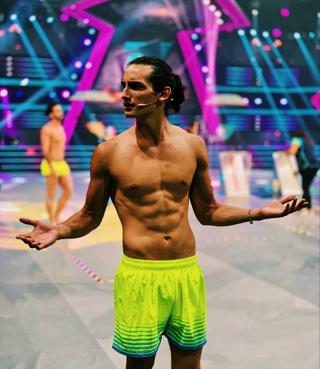 Emilio Osorio regala uno de sus éxitos a Leones para engalanar sus triunfos... ¡Te decimos cuál es!