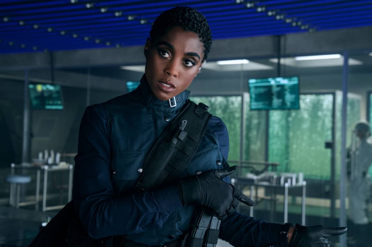 Lashana Lynch en la película 'Sin tiempo para morir'