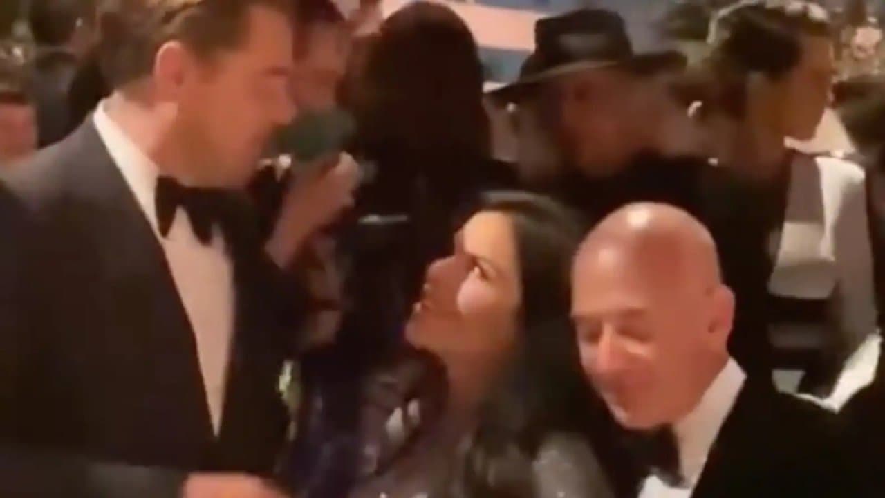 Jeff Bezos amenazó a Leonardo DiCaprio luego de ver a su novia platicar con él