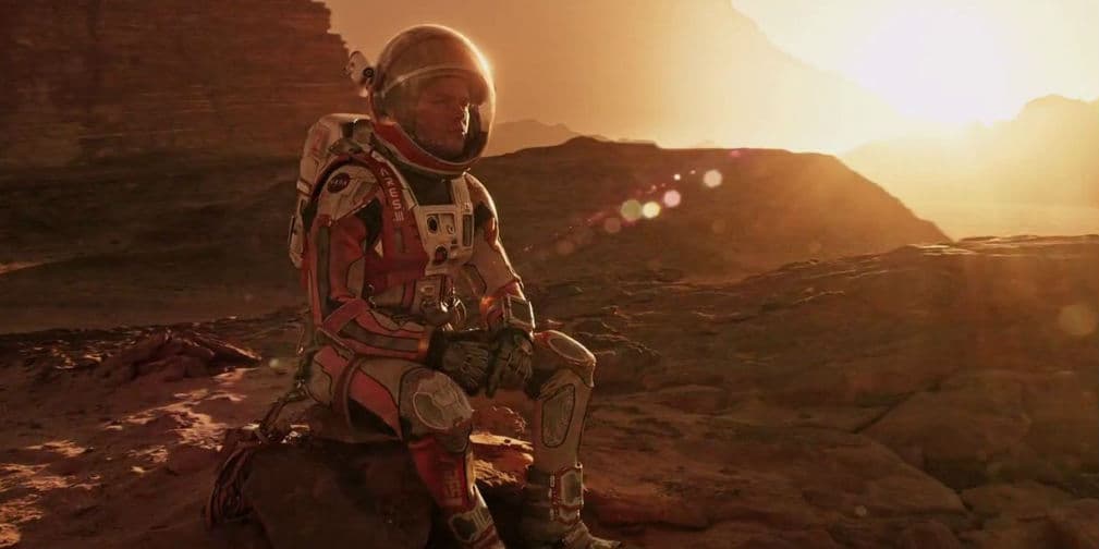 9. Mark Watney: Interpretado por Matt Damon, este experto en botánica nos emocionó en The Martian.