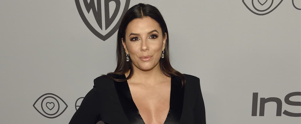 Eva Longoria presume su embarazo