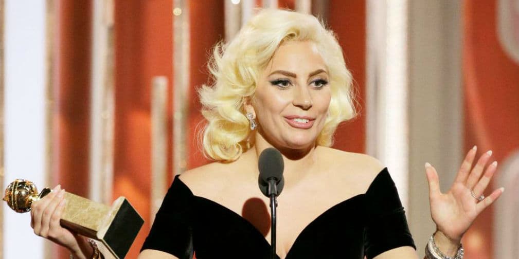 3. Lady Gaga: La cantante soltó una carcajada cuando un reportero le preguntó si era fan de Donald Trump.