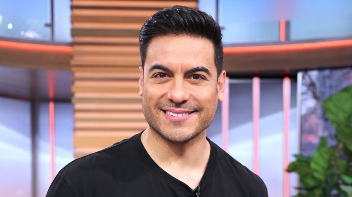 Carlos Rivera confiesa qué mujer es la que más le ha inspirado en su vida