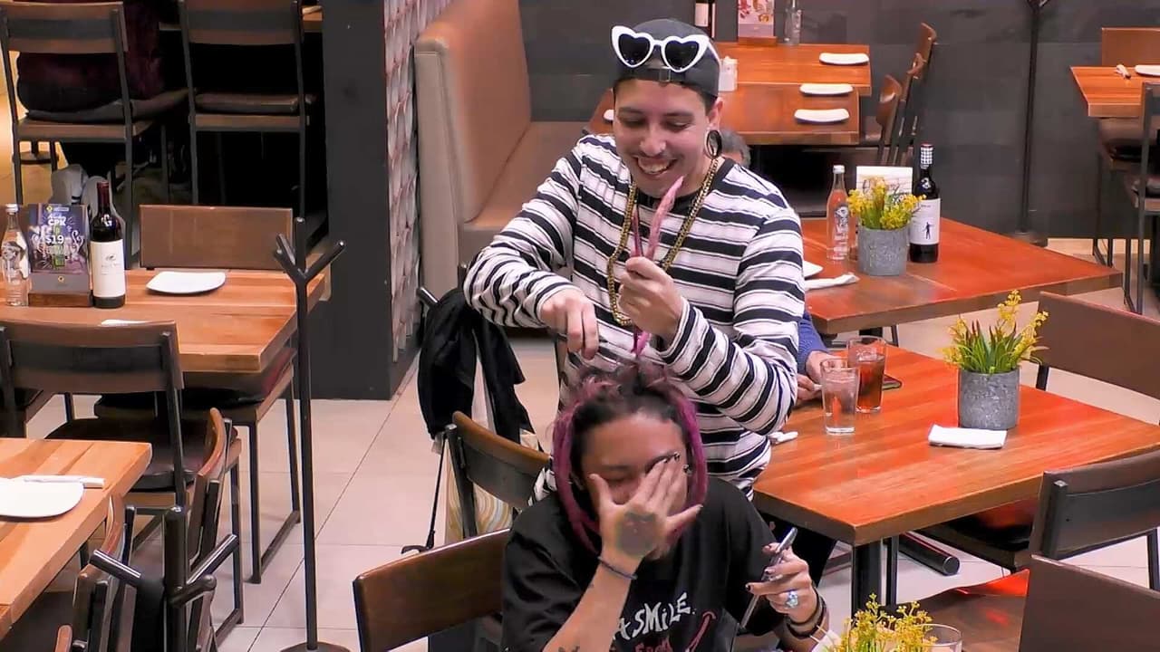 El rapero Interface le cortó las rastas a su amigo y éste le dijo "hijo de la v..."