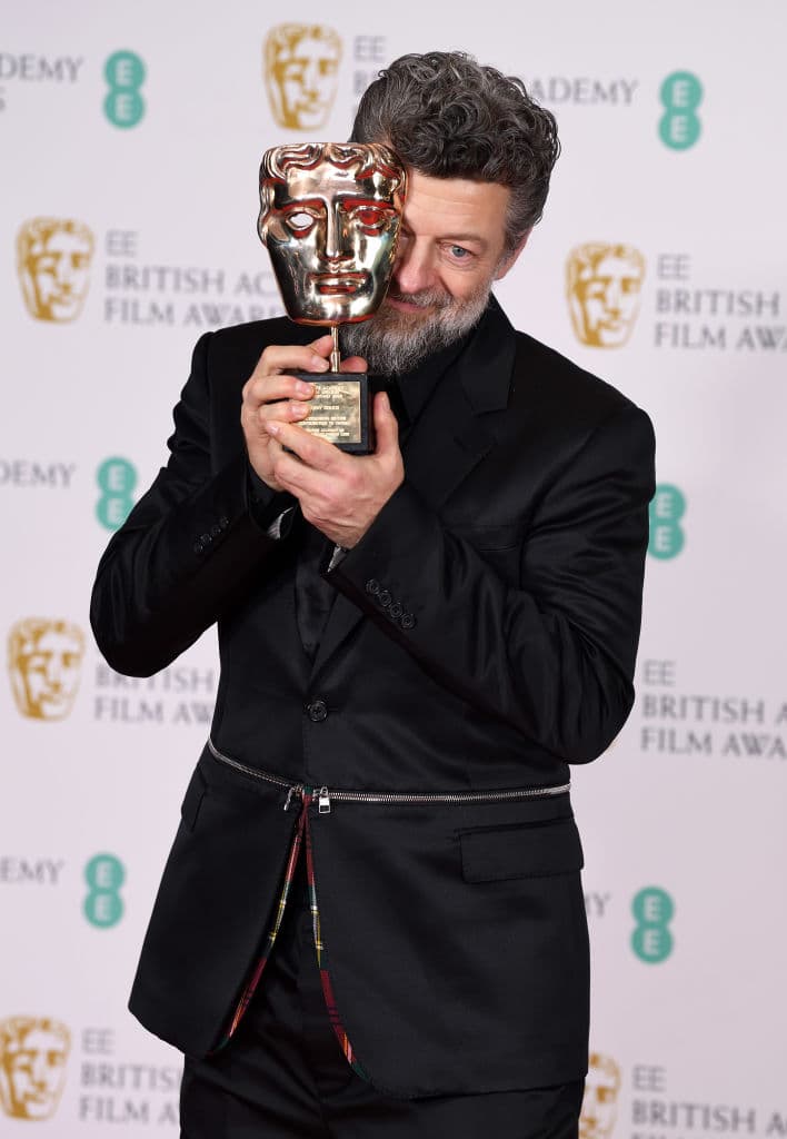 El actor que dio vida a Gollum fue Andy Serkis, quien ha brillado en Hollywood en otros proyectos como la trilogía de ‘El planeta de los simios’, ‘Pantera negra’, ‘Star Wars: El ascenso de Skywalker’ y próximamente aparecerá en la segunda entrega de ‘Venom’.