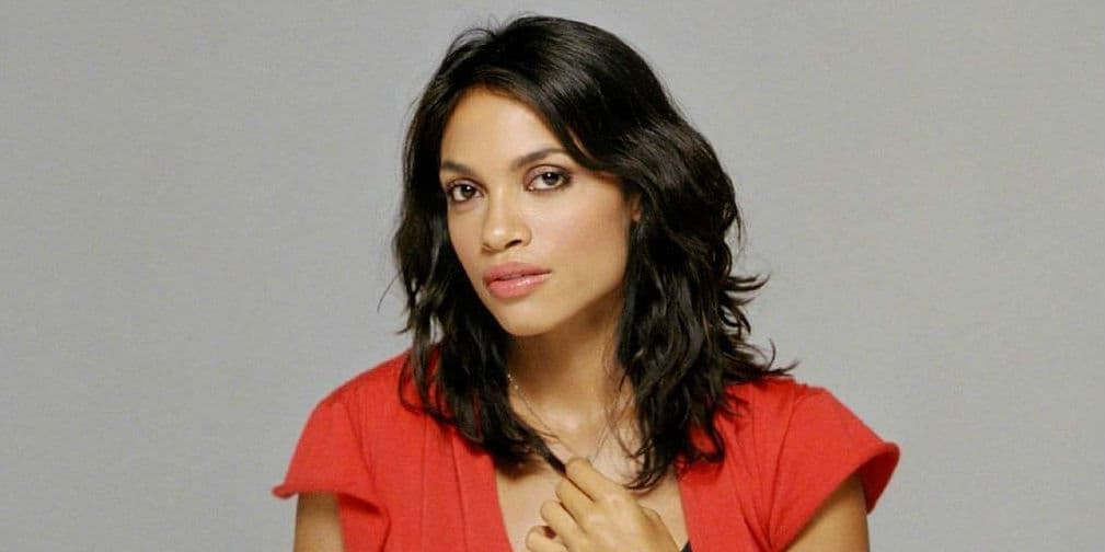 13. Rosario Dawson: Esta actriz tiene ascendencia puertorriqueña, nativo americana, cubana y afroamericana.