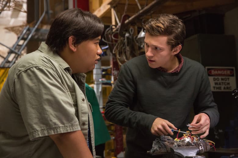 Jacob Batalon saltó a la fama gracias a su actuación ‘Spider-Man: Homecoming’ al dar vida a Ned, el mejor amigo de Peter Parker y recientemente ha sorprendido a sus seguidores debido a su transformación física. ¡Y aquí te lo contamos todo!
