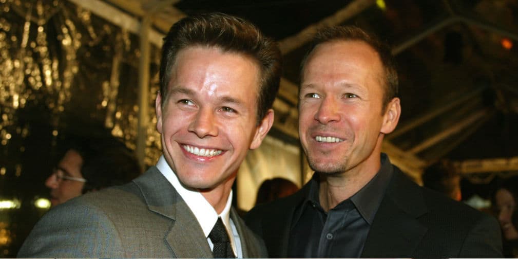 9. Mark y Donnie Walhberg: El primero brilla en Hollywood, mientras que el otro es recordado por los New kids on the block.