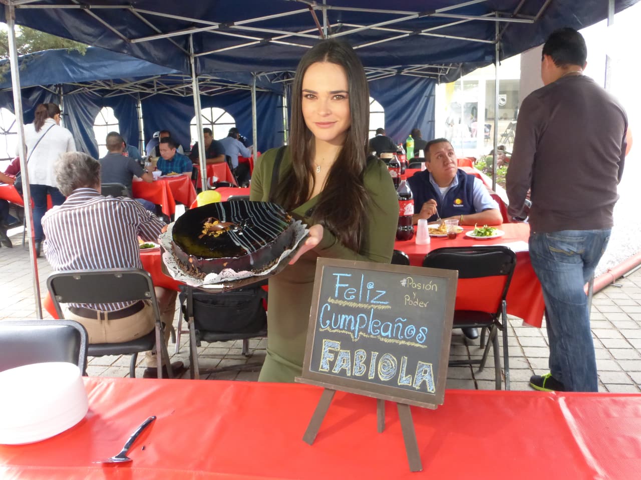 'Pasión y Poder' festejó a Fabiola Guajardo por su cumpleaños