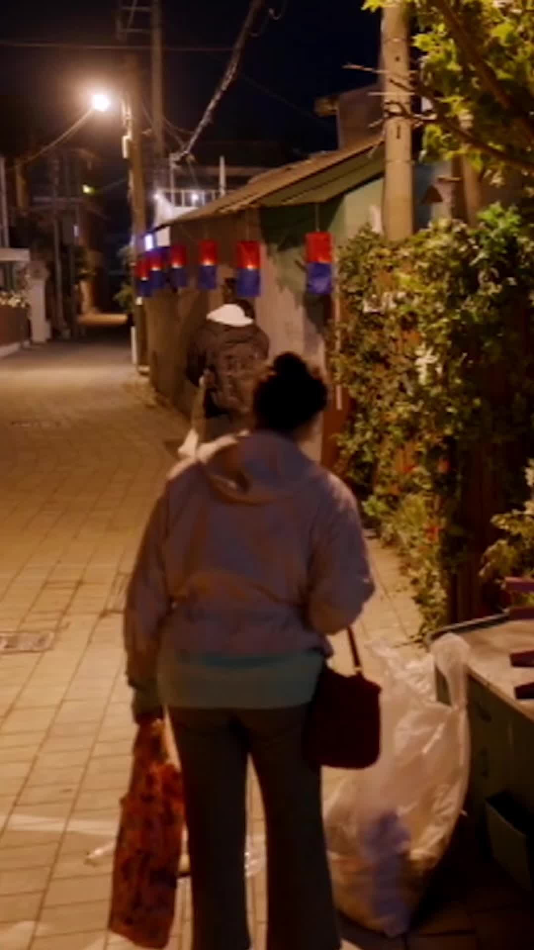 La mamá de Sol vio a Sun jae con una chica