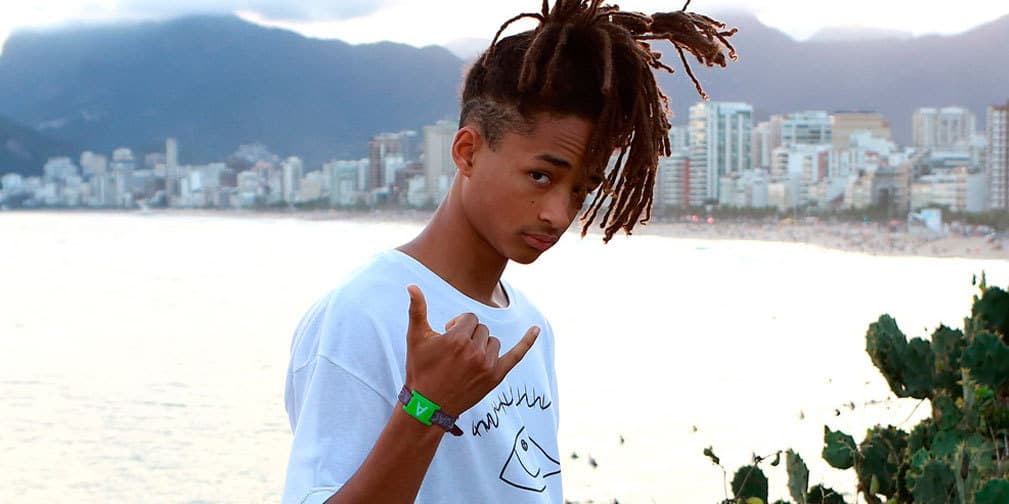 Colaboró con Justin Bieber en la canción "Never Say Never" del canadiense.