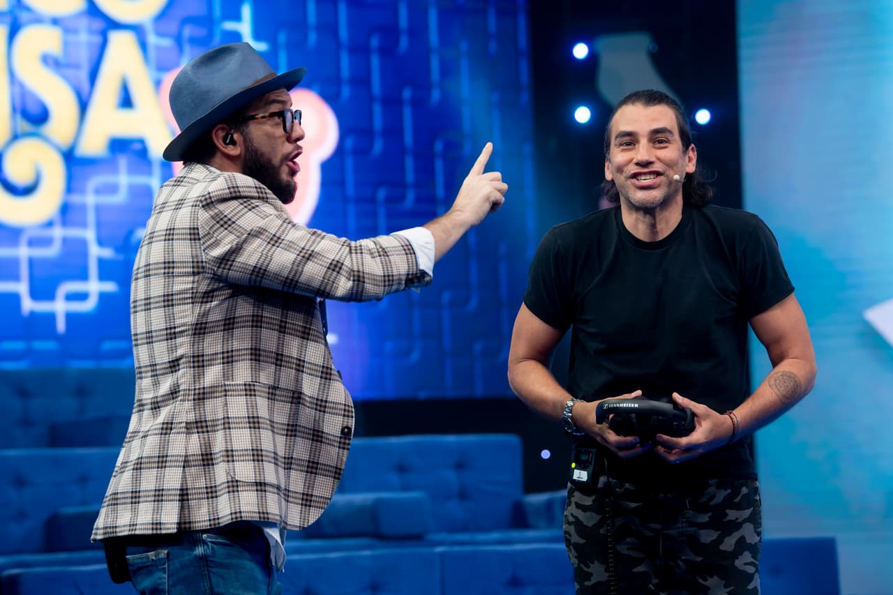 Faisy invitó a Mauricio Barcelata al festejo, quien fue conductor de Guerreros 2020, también de Canal 5.