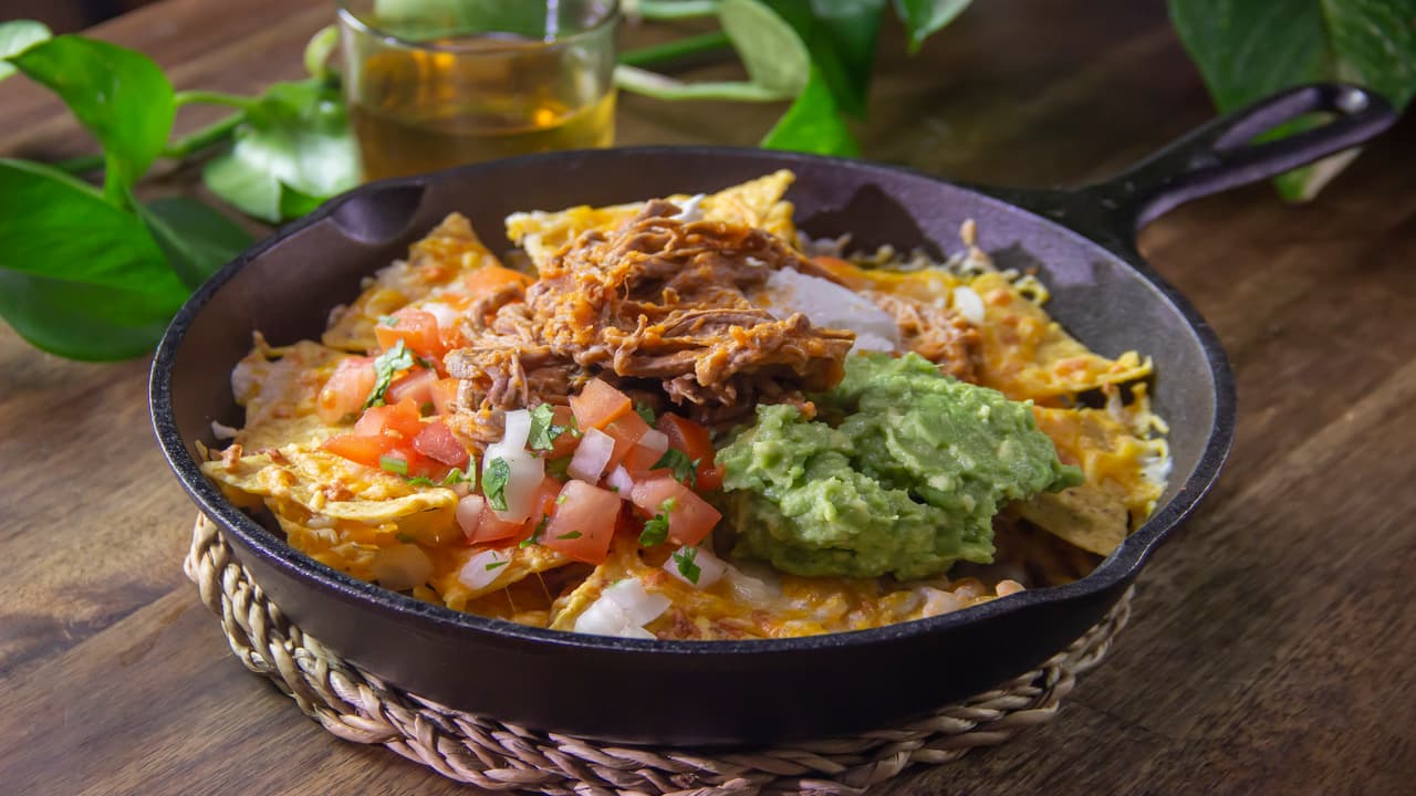 Nachos con carne deshebrada