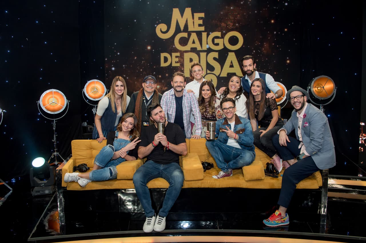 Mauricio Mancera, Paul Stanley y Joely Bernat con la Familia Disfuncional