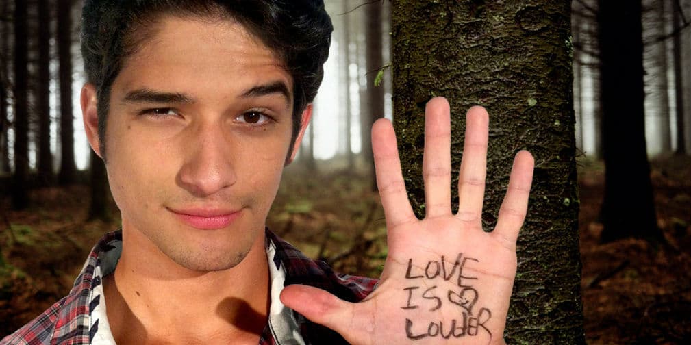 Tyler Posey recuerda a su mamá en video