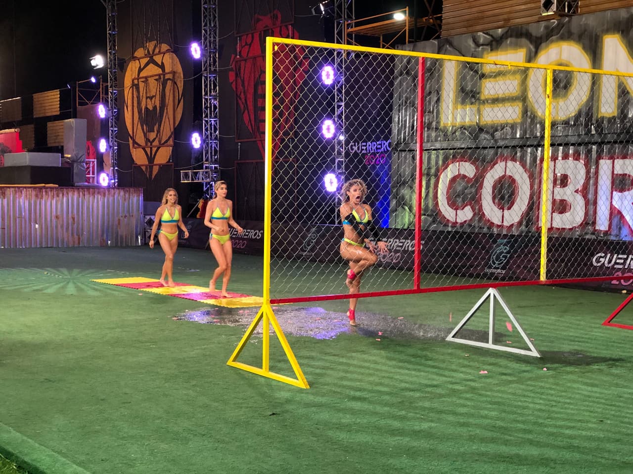 Siguió el juego de ‘Remojados’ y Cobras tiró el dado, sumando 150 puntos.