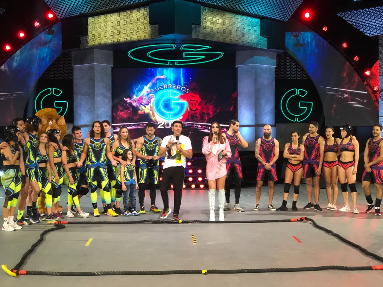 Al final del programa Guty volvó a pedir a la gente que le dieran una oportunidad y que apoyaran a Cobras. Ante esto Yann pidió el micrófono y dijo que le daba su apoyo a Guty y Dariana, para unir a los fans. En los últimos segundos, Tania y Mauricio anunciaron que este miércoles 9 de junio habría robo de integrantes.