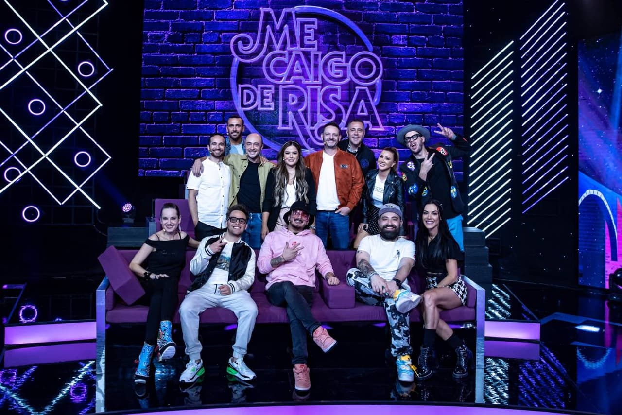'La Cotorrisa' junto a la familia disfuncional.