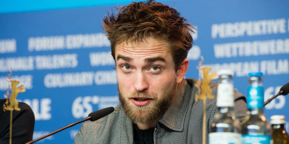 3. Robert Pattinson: La estrella de Crepúsculo admitió que ha sufrido ansiedad sobre su apariencia.